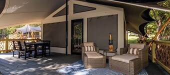 STELLENBOSCH, a Unique Luxury Cabin Experience, at Karoo Smith Mountain Lake