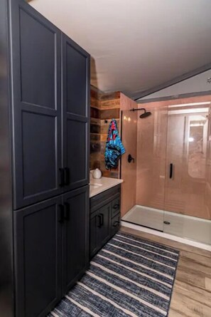Shower, hair dryer, towels - RWENZORI, a Unique Luxury Tent Experience, at Karoo Smith Mountain Lake  (Wirtz)