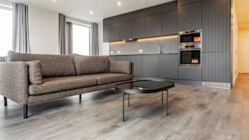 Apartment | Wohnbereich | Fernseher