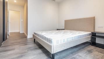 Apartment | 1 bedroom, iron/ironing board, free WiFi, bed sheets