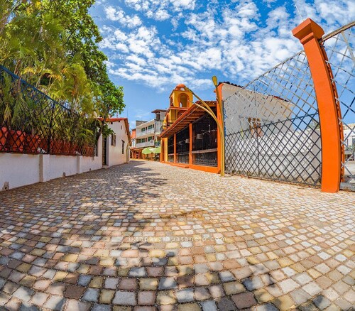 Casa Madera - Zihuatanejo