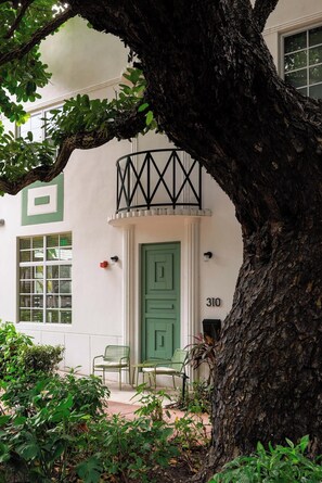 Front of property - ART DECO MARELA BOUTIQUE (Miami Beach)