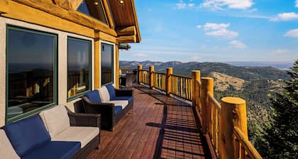 Enchanting Morrison Home with Views and Wifi