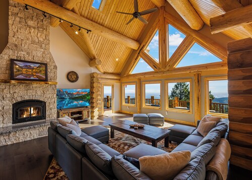 Enchanting Morrison Home with Views and Wifi