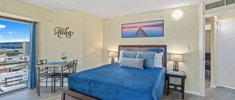 1 habitación, tabla de planchar con plancha, wifi gratis y ropa de cama