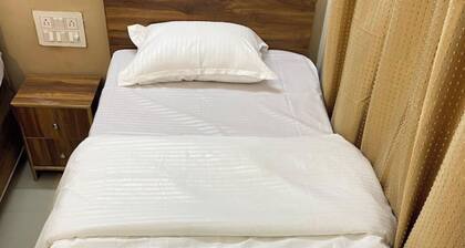 Rudraksha Inn Group Booking -{10+3}people