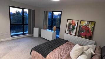 3 habitaciones, tabla de planchar con plancha y wifi gratis