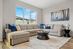 Smart TV, chimenea y futbolito 