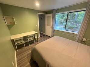 2 Schlafzimmer, Zimmersafe, Bügeleisen/Bügelbrett, kostenloses WLAN