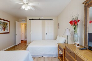 2 bedrooms, internet - Beach Access Across the Street, Shared Heated Pool (Corpus Christi)