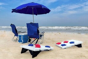 On the beach - Beach Access Across the Street, Shared Heated Pool (Corpus Christi)