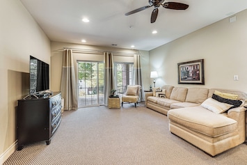Branson Vacation Rental | 2BR | 2BA | 1,248 Sq Ft | Step-Free Access