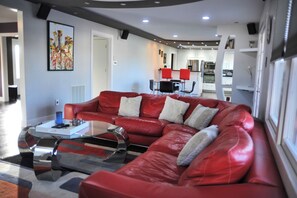 スマートテレビ、暖炉、PC モニター、プリンター