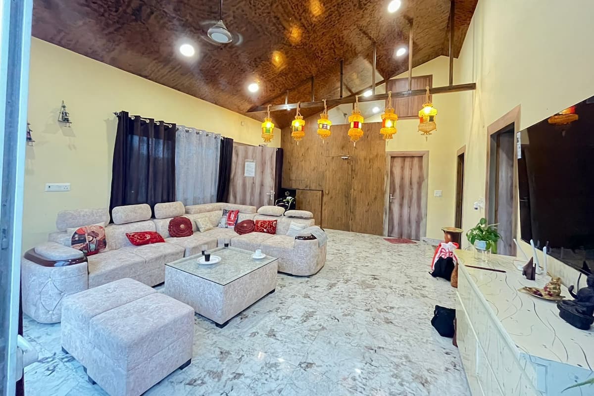 Familievilla, 2 soverom, privat basseng, bassengutsikt | Oppholdsrom