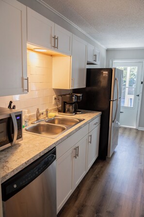 Microwave, oven, stovetop, dishwasher