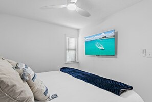 1 soverom, strykejern/-brett, reiseseng for barn og wi-fi (inkludert)