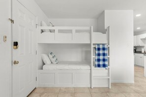 1 bedroom, iron/ironing board, travel cot, free WiFi