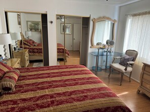 3 chambres, fer et planche à repasser, Wi-Fi gratuit, draps fournis