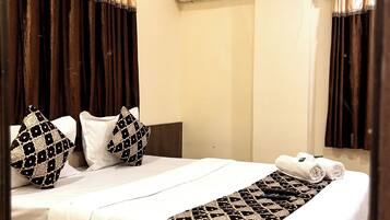 Camas extras/dobráveis, Wi-Fi de cortesia, roupa de cama