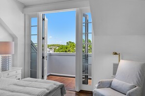 2 عدّة غرف نوم ومكواة/لوح كي وواي فاي مجانًا وملاءات أسرّة