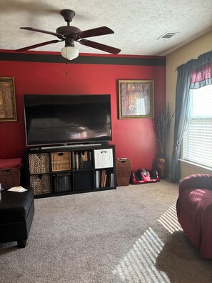 Smart TV y monitor de computadora 