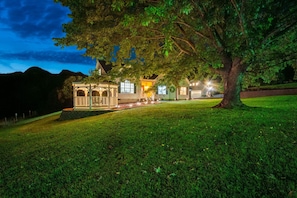 Property grounds - Sparta Luxury Mountain Retreat (Sparta)