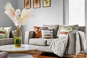 Smart-tv, videospil, stereoanlæg, kontorer