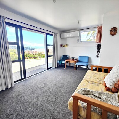 Charming 2-bedroom unit in lovely Wellington with AC, WiFi sale on now 