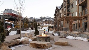 المنطقة المحيطة بالمنشأة