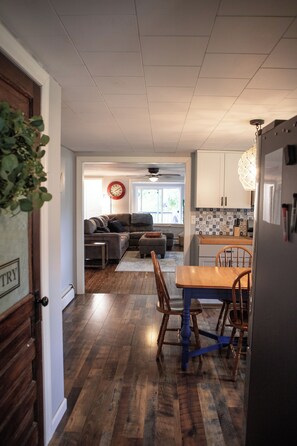 Smart TV, fireplace, DVD player