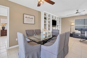 House, Multiple Beds, Pool Access (CND890) | Interior