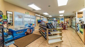 Condo, Multiple Beds, Balcony, Pool View (ALM2784-404) | Gift shop