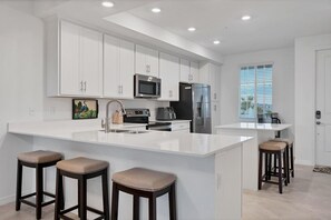 Maison, plusieurs lits, accès piscine (HLB14151-1025) | Cuisine privée | Cafetière/bouilloire, bouilloire électrique