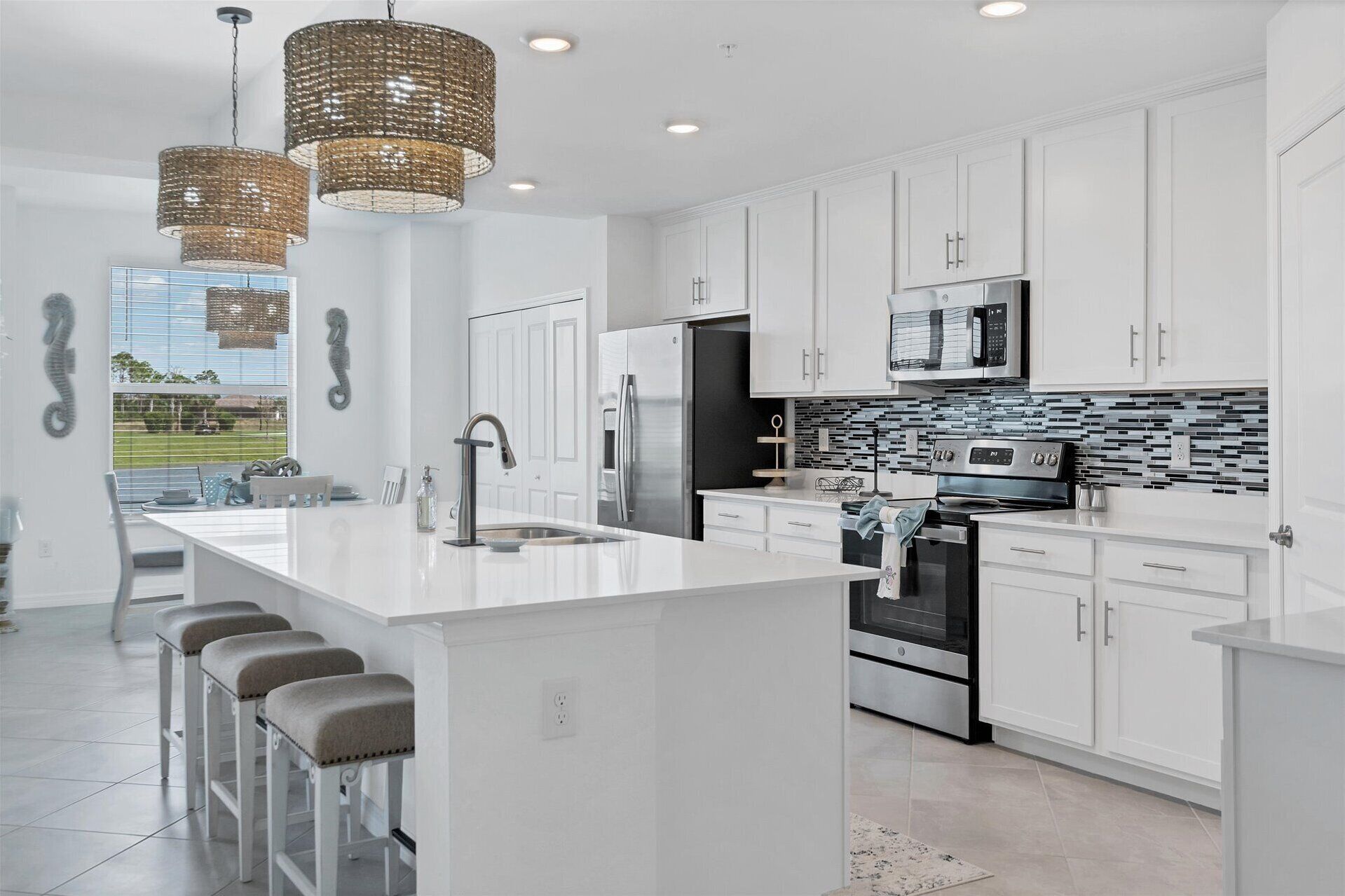 Condo, Multiple Beds, Pool Access (HLB14267-1213) | Private kitchen | Coffee/tea maker, electric kettle