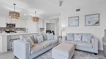 Condo, Multiple Beds, Pool Access (HLB14267-1213) | Living area