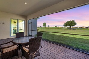 House, Multiple Beds, Pool Access, Golf View (HLB14413) | Outdoor dining