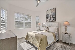 House, Multiple Beds, Pool Access, Golf View (HLB14413)