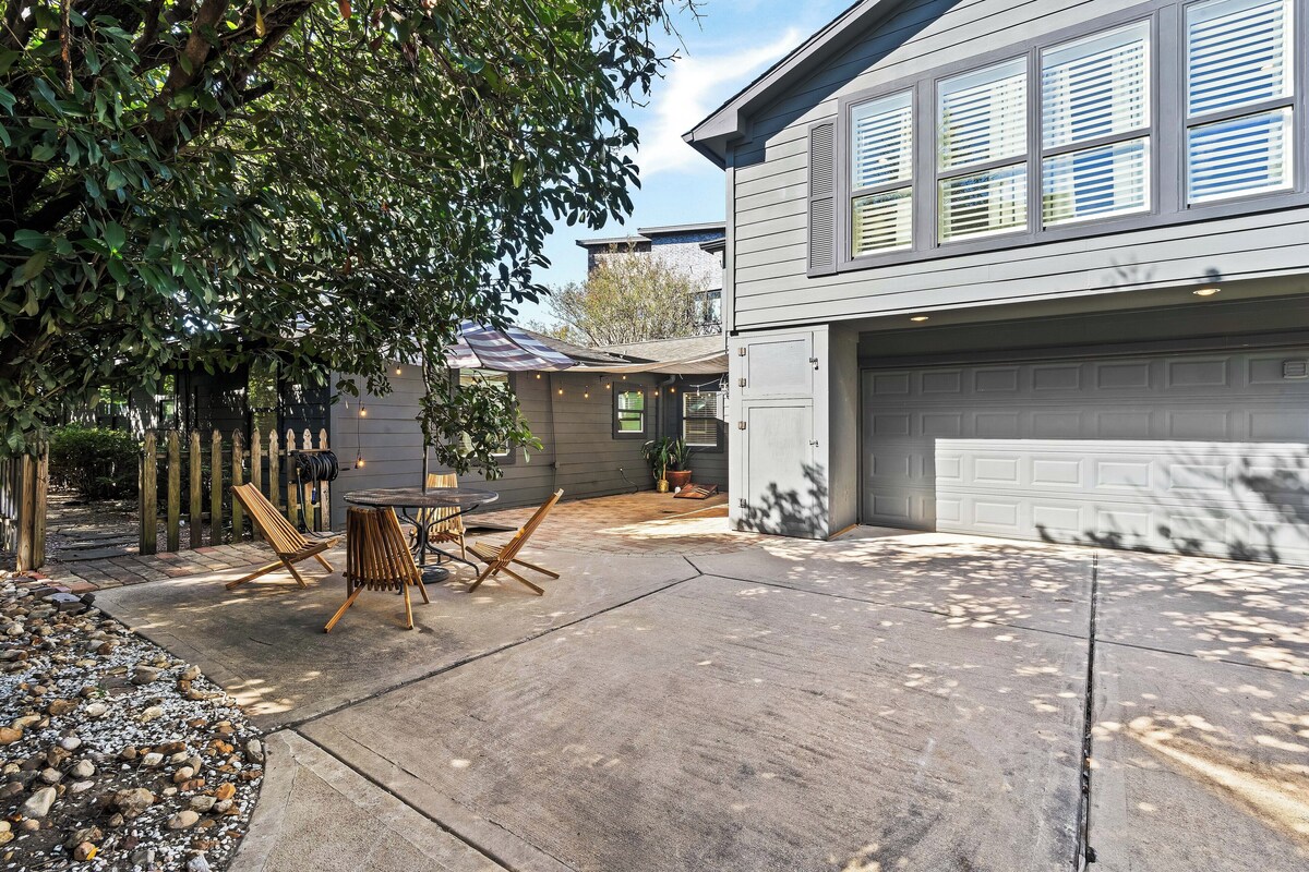 Photo 37 of Spacious Lux 4 BDR Ranch Style Home in Highland Village/River Oaks, 2 King Beds