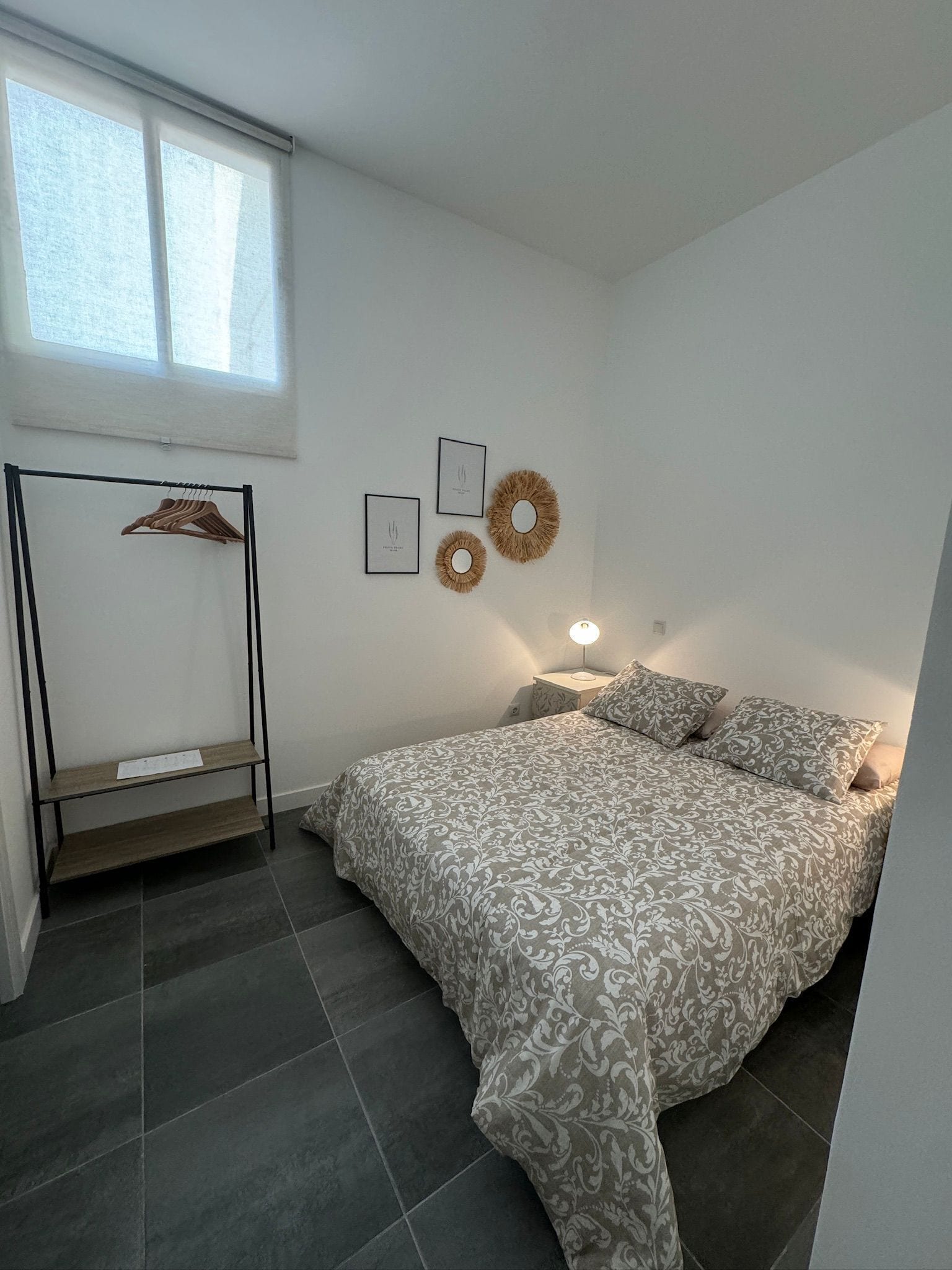 2 slaapkamers, een strijkplank/strijkijzer, gratis wifi, beddengoed