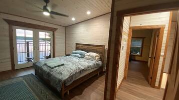 4 bedrooms, WiFi, bed sheets