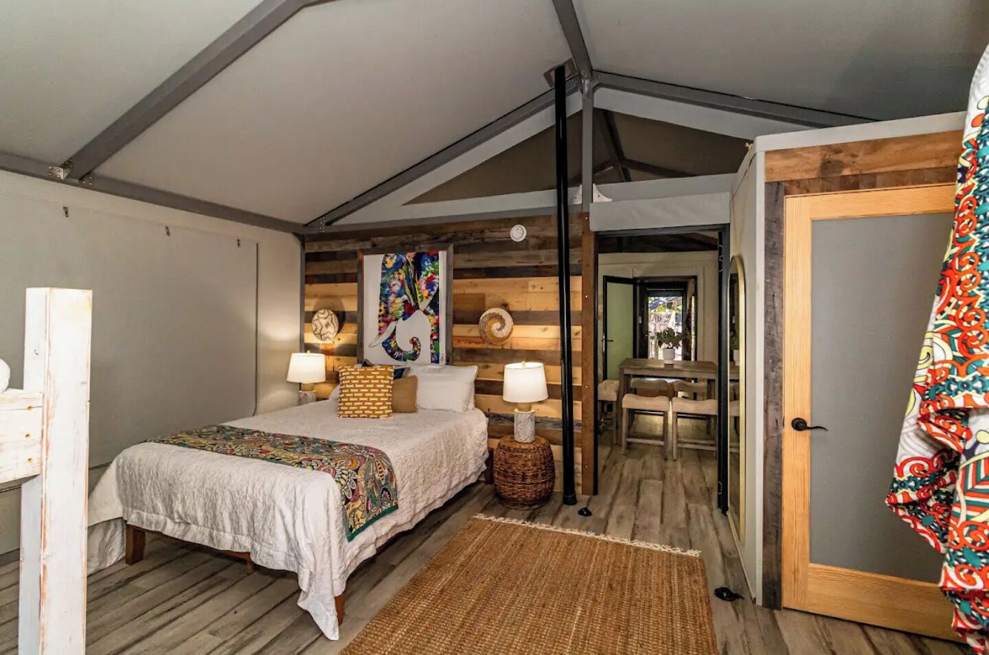 2 chambres, Wi-Fi gratuit, draps fournis