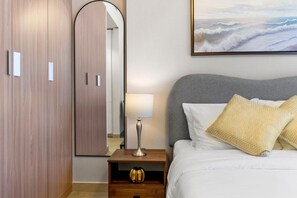 1 chambre, bureau, fer et planche à repasser, Wi-Fi gratuit