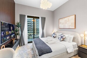 1 bedroom, iron/ironing board, free WiFi, bed sheets - Charming Chalet Escape (Dubai)