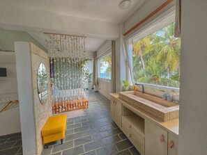 Camera familiare | 1 camera, una cassaforte in camera, tende oscuranti, ferro/asse da stiro