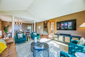 Smart TV, fireplace, table football, ping pong