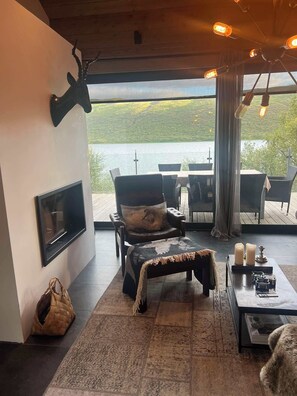 Een 17-inch smart-tv met digitale zenders