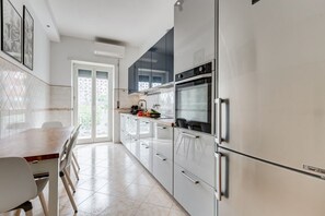 Immagine non classificata, 2 di 103, pulsante