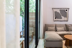 Nala Luxury Living - King Suite #1 | Living area