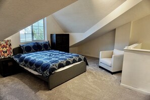 Room - 3-bedroom townhome in charming Ogden Enjoy skiing, hiking, art scene & nightlife (Ogden)