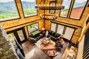 Interior - Epic View~Sleep24~85" Theater~VRStudio~Prime Loc (pigeon forge)